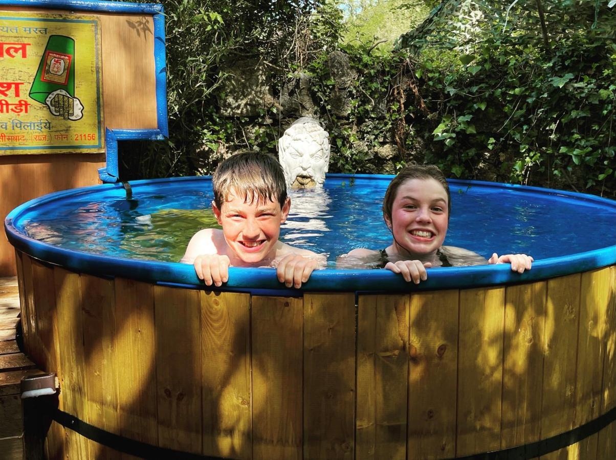 Retro Private Lodge With Hot Tub Nr Dartmoor Newton Abbot Kültér fotó